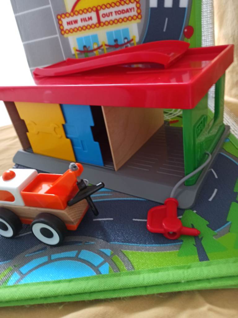 Garage with tow truck