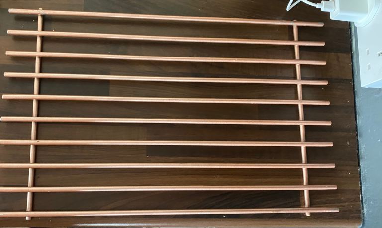 2x large kitchen trivets 