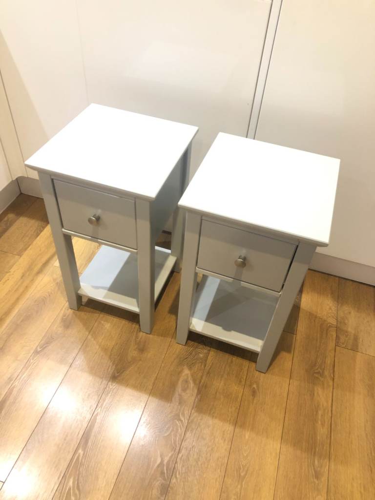 Bedside cabinet table drawers 2x 31x31x56cm