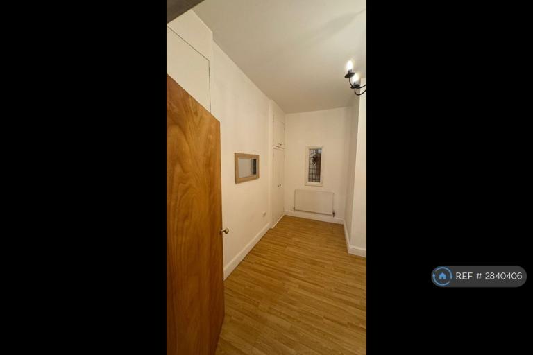 2 bedroom flat in St. Helens Road, Swansea, SA1 (2 bed) (#2840406)