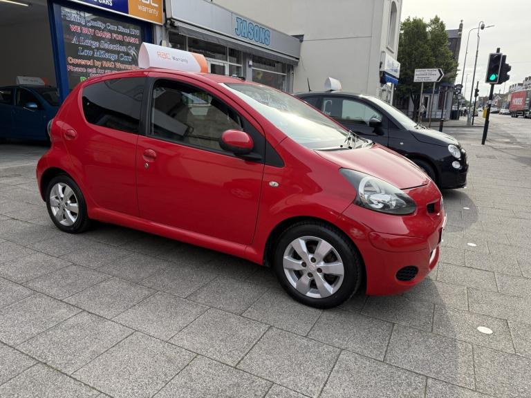 TOYOTA AYGO 1.0 VVT-i Go 2011