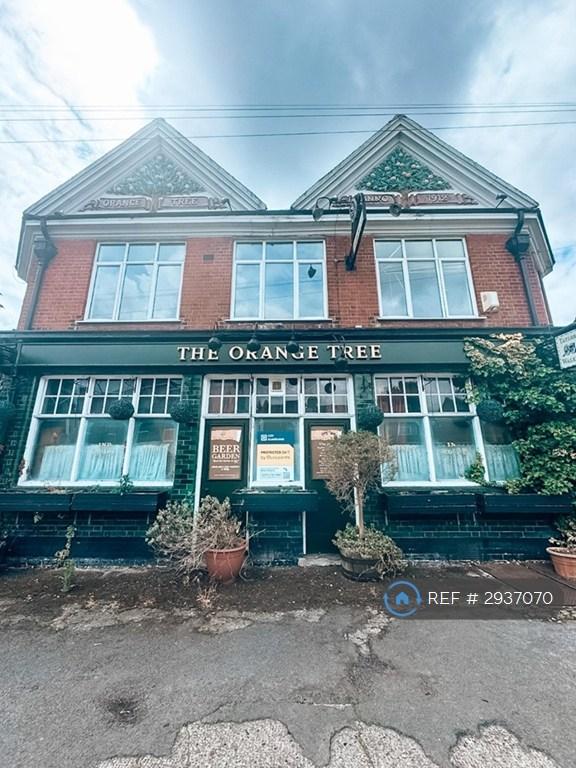 1 bedroom in Highfield Road, London, N21 (#2937070)
