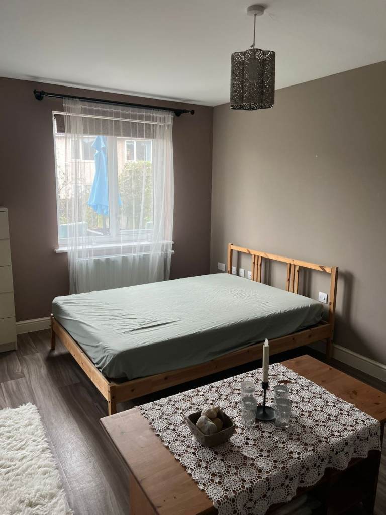 Large Room Available 