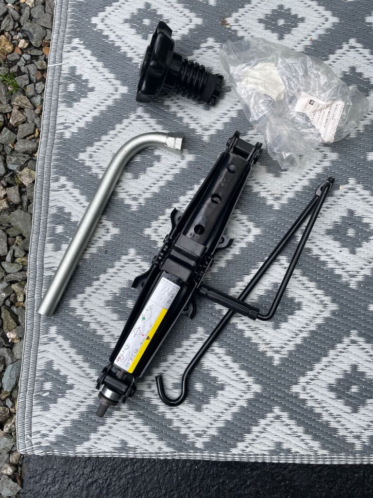 Brand new Audi Vw jack handle and wheel brace 