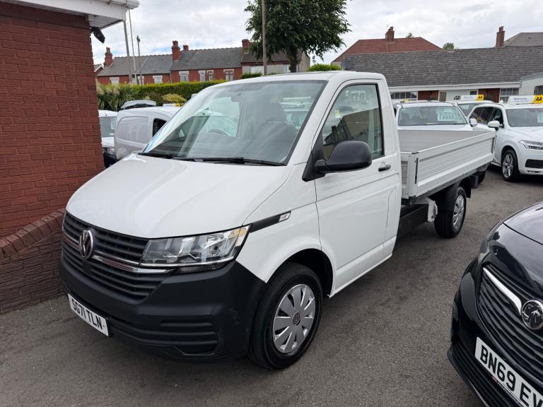 2021 71 VOLKSWAGEN TRANSPORTER 2.0 TDI T30 DROPSIDE LWB WHITE 1 OWNER