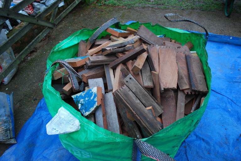 Seasoned Mahogany Hardwood Offcuts for Log burners