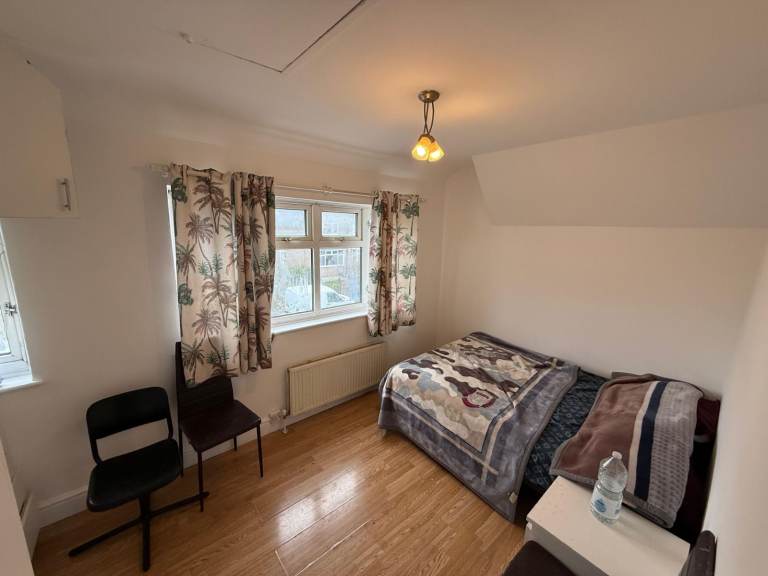 Discover this charming 3-bedroom, 2-bathroom house in Shaw Gardens, Barking, IG11 0