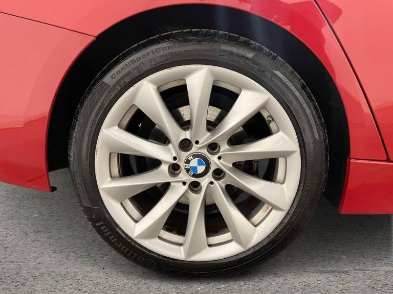 2017 BMW 3 Series 2.0 330e 7.6kWh Luxury Saloon 4dr Petrol Plug-in Hybrid Auto Euro 6 (s/s) ( Sal...