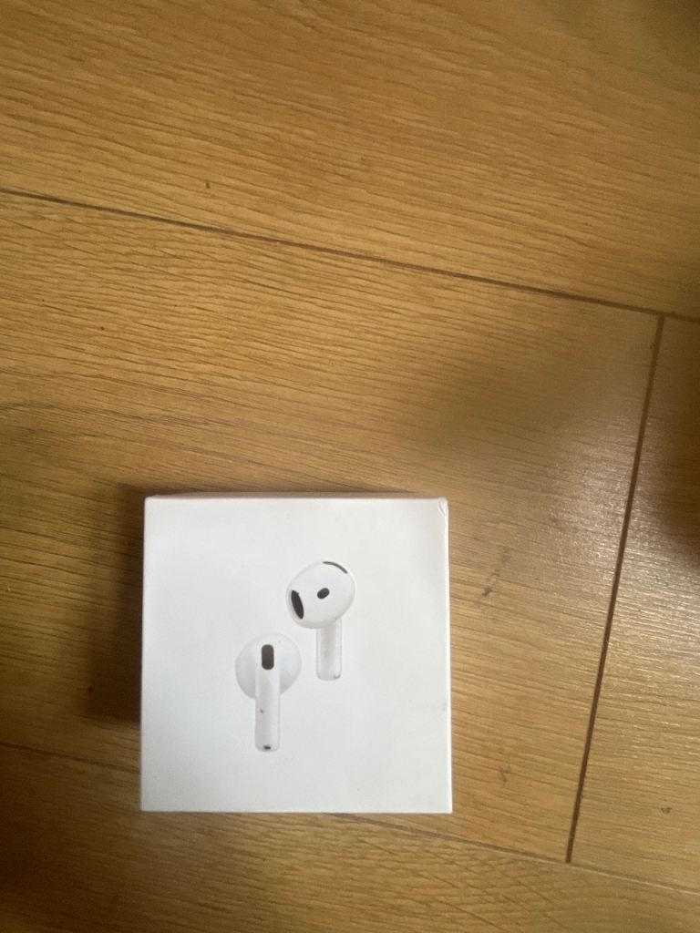 AirPods 4 