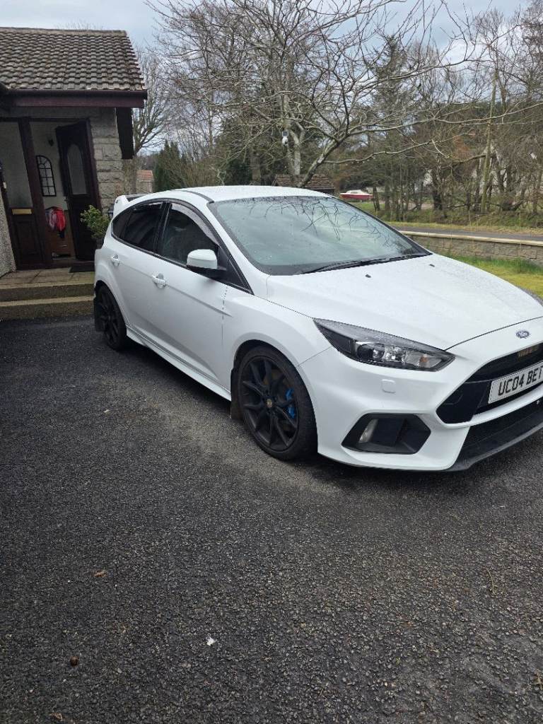 Ford, FOCUS RS, Hatchback, 2016, Manual, 2261 (cc), 5 doors