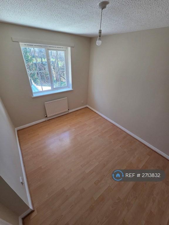 3 bedroom house in The Croft, Killingworth, Newcastle Upon Tyne, NE12 (3 bed) (#2713832)