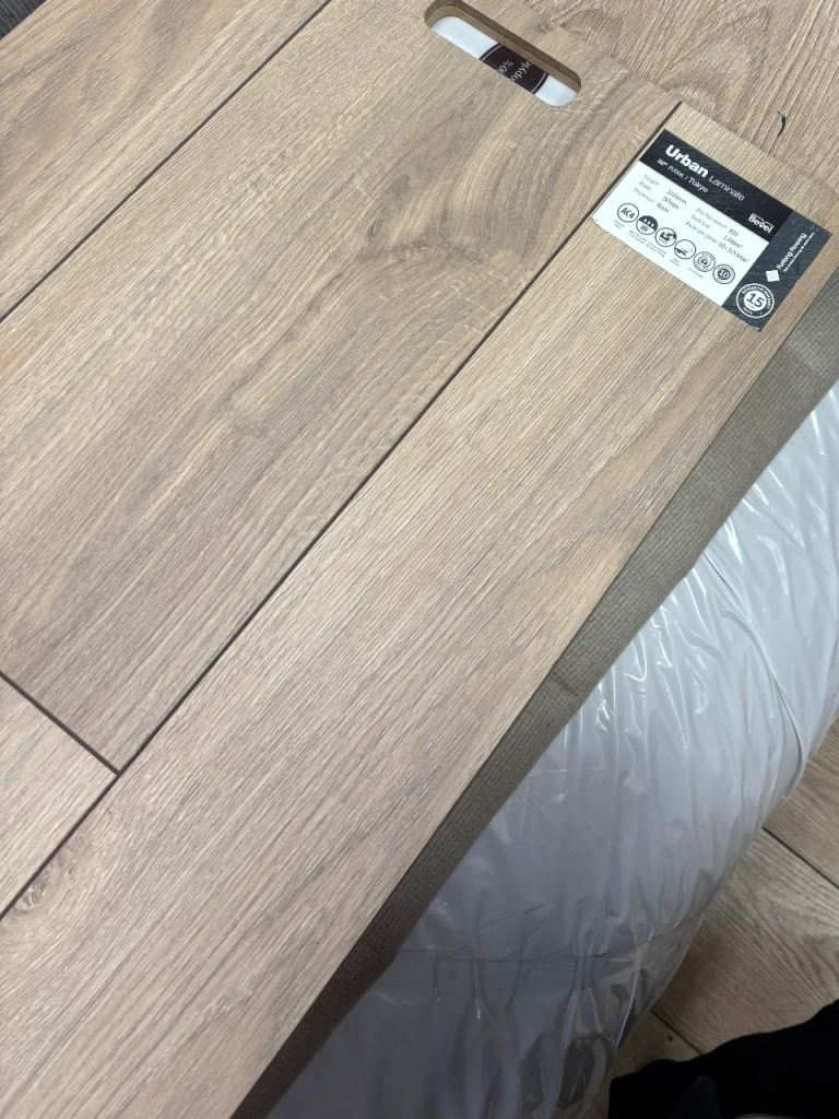 Oak Laminate flooring - Urban Tokyo Oak laminate