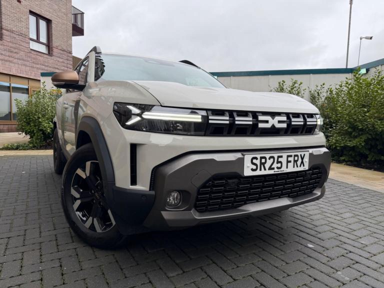 2025 Dacia Duster 1.6 Hybrid EXTREME Auto Euro 6 (s/s) 5dr HATCHBACK Petrol/Electric Hybrid Autom...