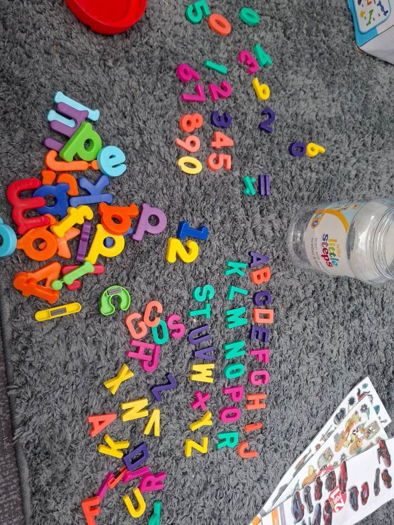 Magnetic letters & numbers