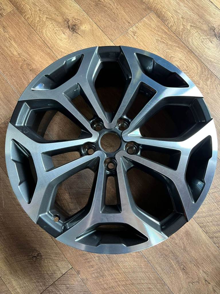 Renault Kadjar 19 inch Alloy Wheel NEW