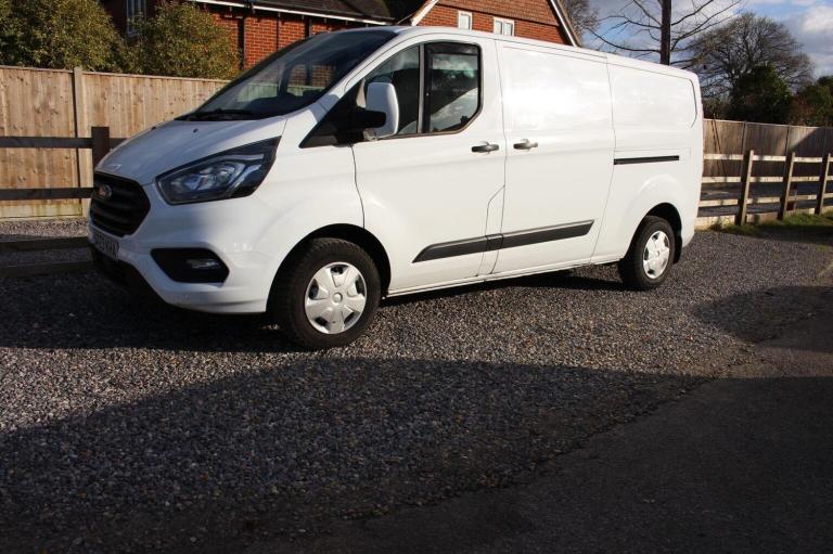 FORD TRANSIT CUSTOM 2.0 300 EcoBlue Trend L2 H1 Euro 6 5dr 2023