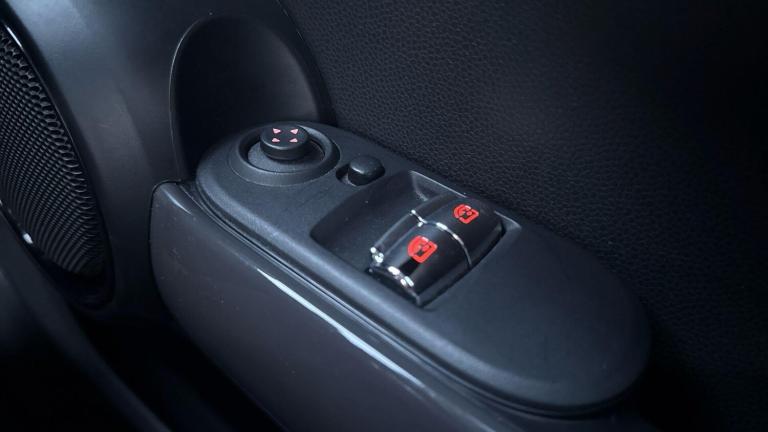 2018 MINI Hatch 1.5 One Euro 6 (s/s) 3dr HATCHBACK Petrol Manual