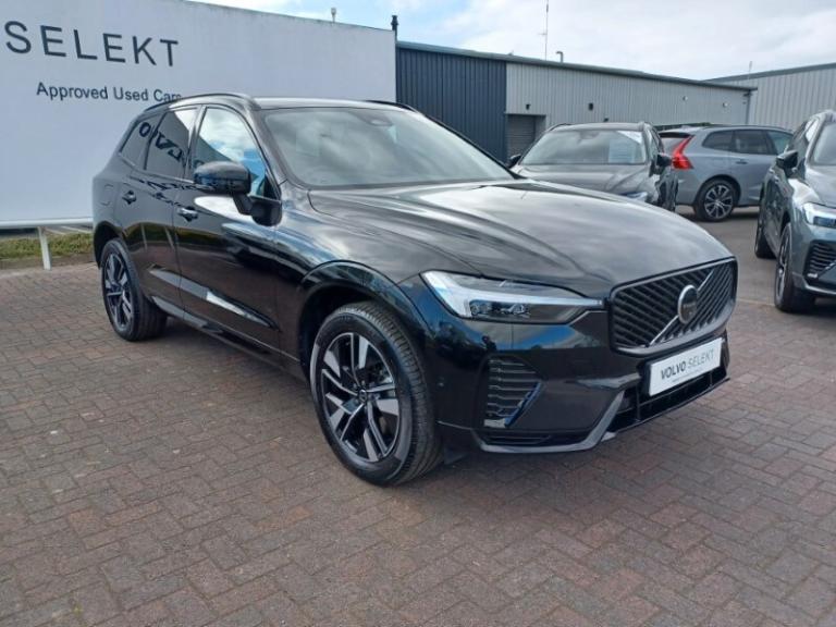 VOLVO XC60 2.0 B5P Plus Dark 5dr AWD Geartronic