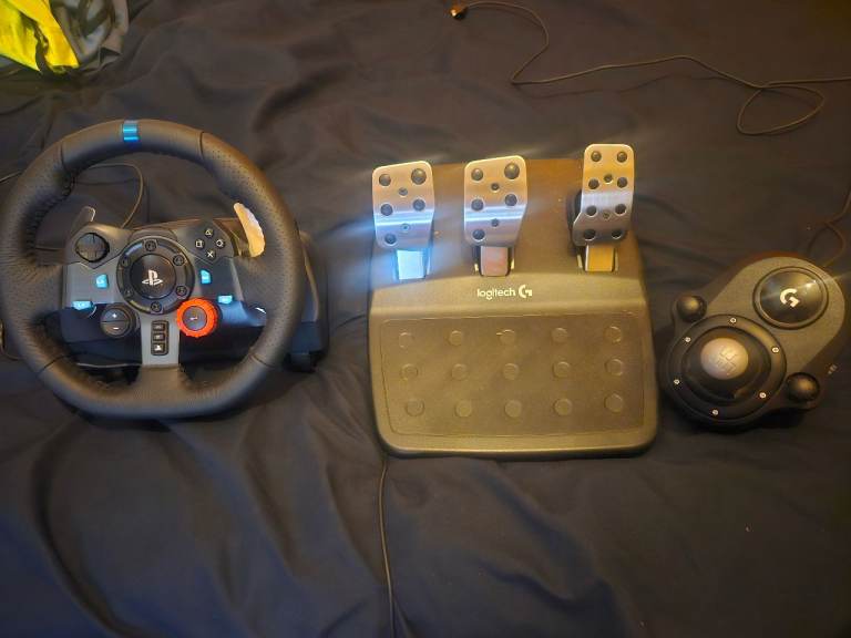 G29 gaming steering wheel,pedals and gear shifter