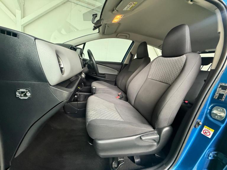 2015 Toyota Yaris 1.33 VVT-i Icon 5dr CVT HATCHBACK PETROL Automatic