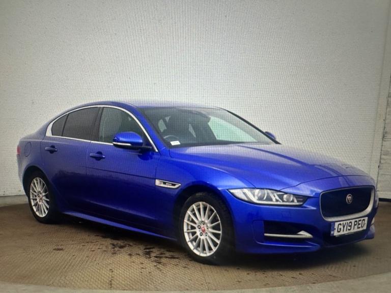2019 Jaguar XE 2.0d R-Sport Saloon 4dr Diesel Auto Euro 6 (s/s) (163 ps)