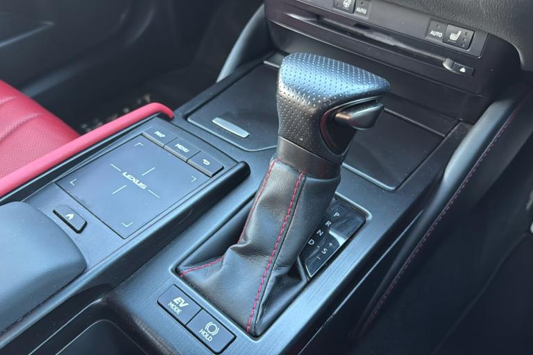  Lexus Es 2.5 300h F Sport Saloon 4dr Petrol Hybrid E CVT Euro 6 s/s 218 Ps