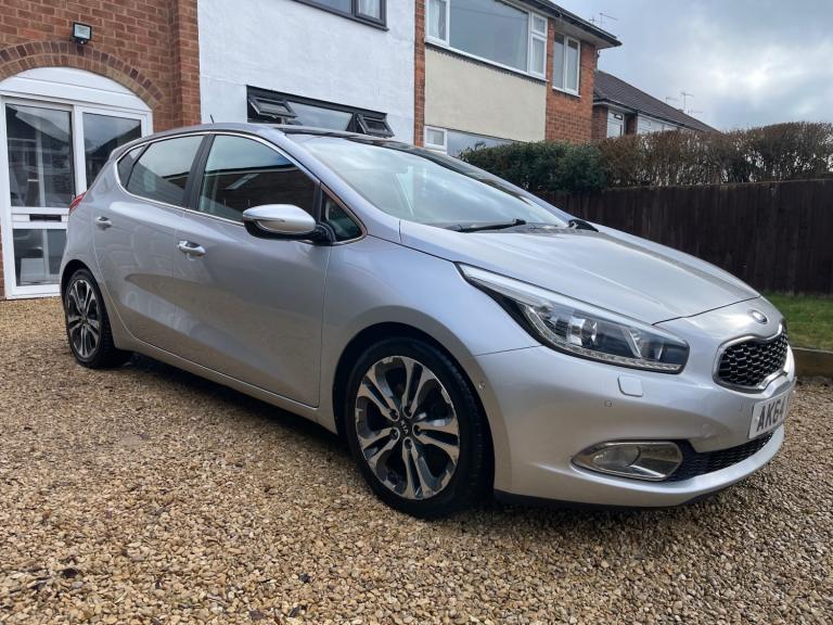 2014 Kia Ceed 1.6 CRDi 4 Tech EcoDynamics 5dr HATCHBACK Diesel Manual