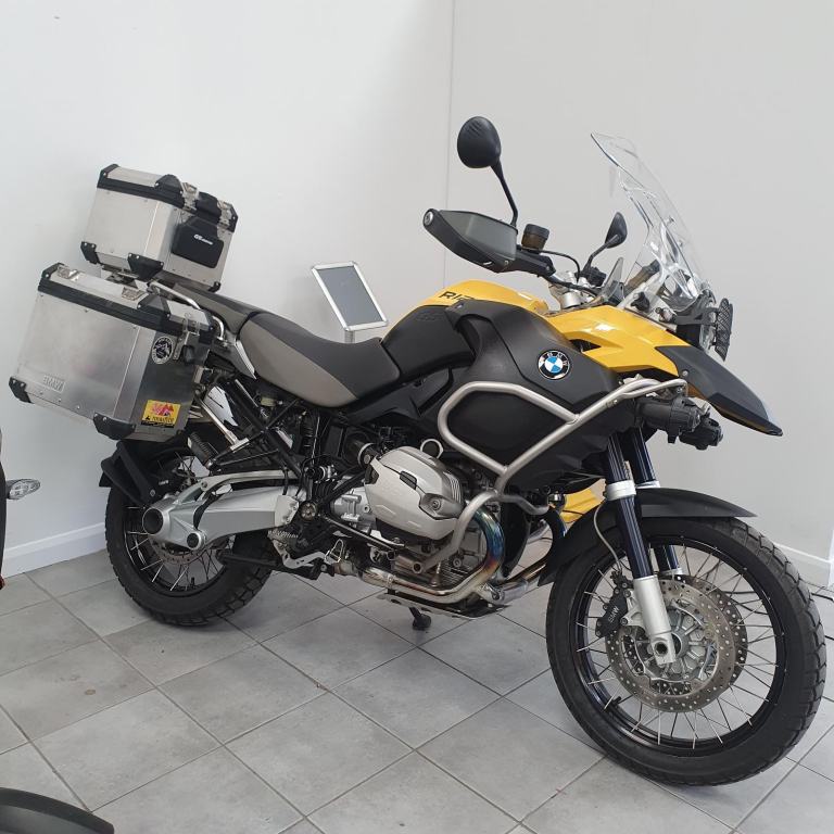 BMW R1200GS Adventure GSA TU 2011 Twin Cam ESA Low Mileage Metal Panniers FSH