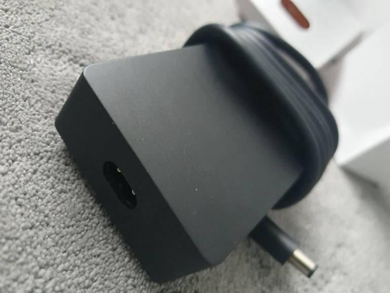 Microsoft Surface Dock 2