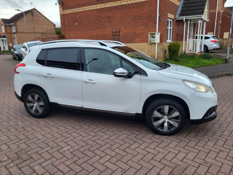Peugeot 2008 1.6 ehdi FSH