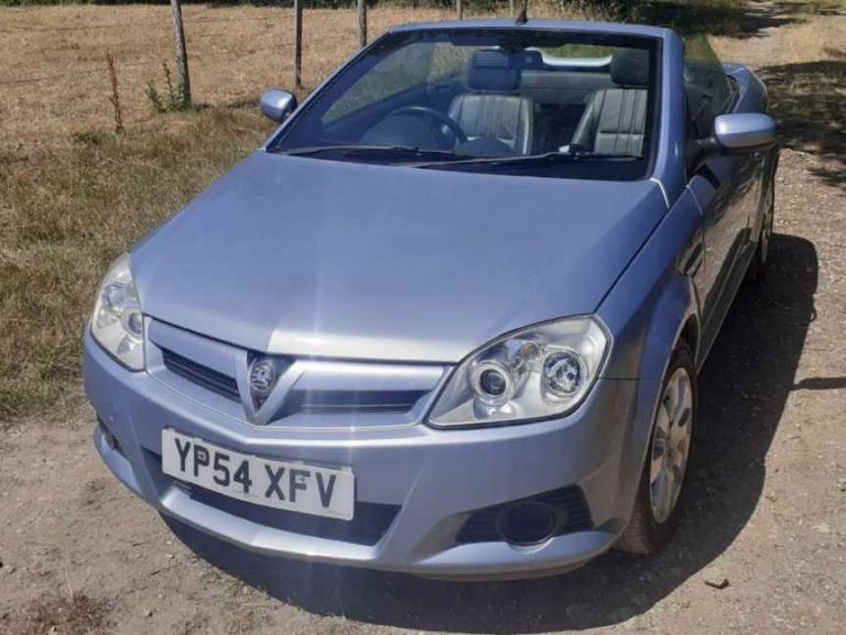 Vauxhall, TIGRA, Convertible, 2004, Manual, 1364 (cc), 2 doors