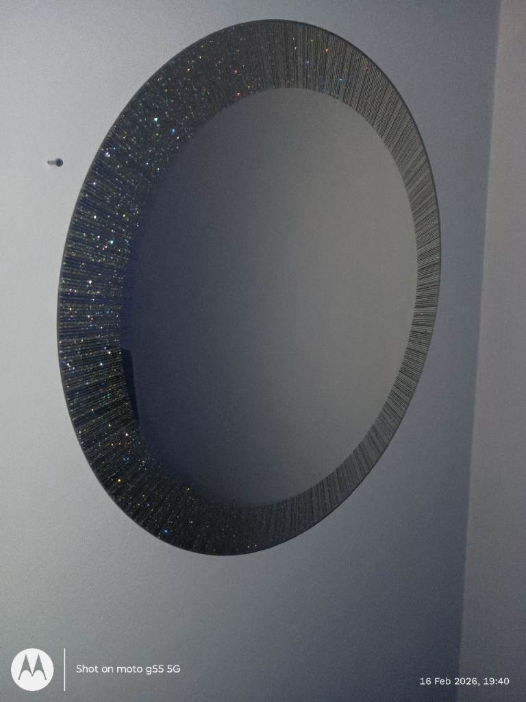 Round Mirror £2.99 BARGIN 