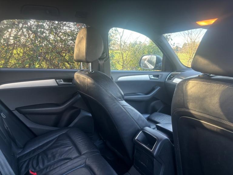 2009 Audi Q5 2.0 TDI QUATTRO S LINE - FIVE DOOR - SIX SPEED MANUAL - FULLY LOADED  ESTATE Diesel ...