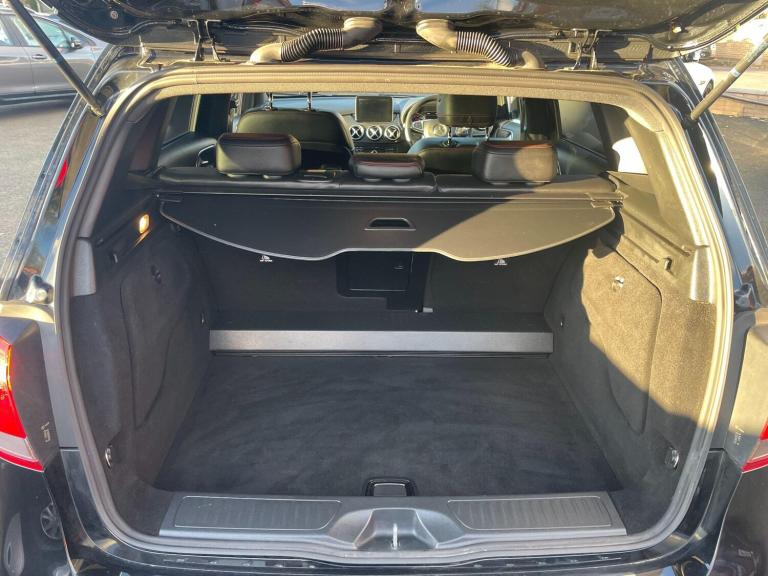 2017 Mercedes-Benz B Class 1.5 B180d AMG Line Euro 6 (s/s) 5dr MPV Diesel Manual