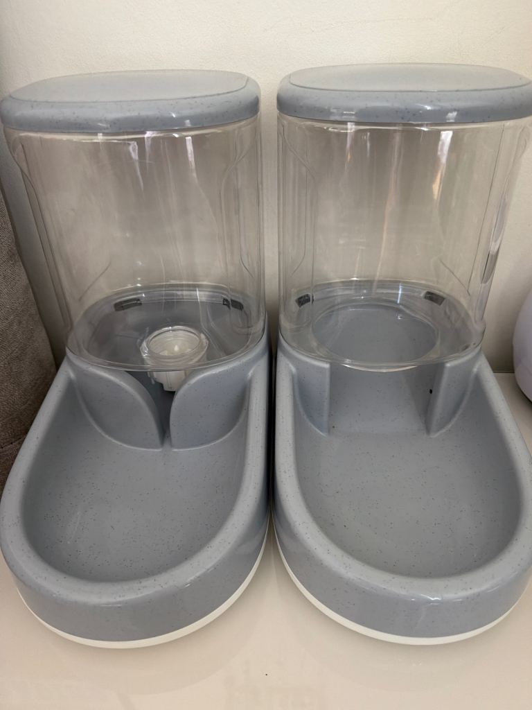 Pet feeders