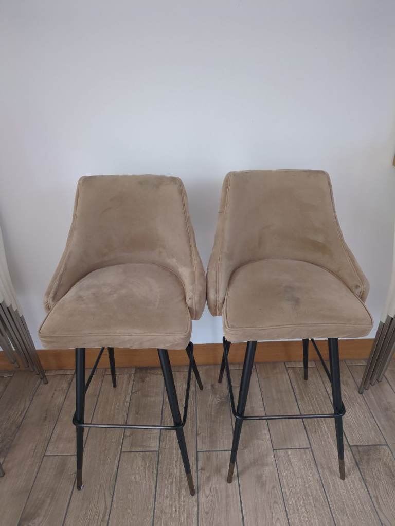 2 x beige bar chairs 