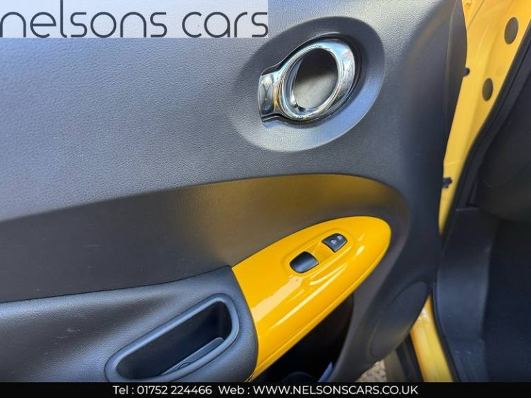 2015 Nissan Juke Tekna SUV Petrol Automatic