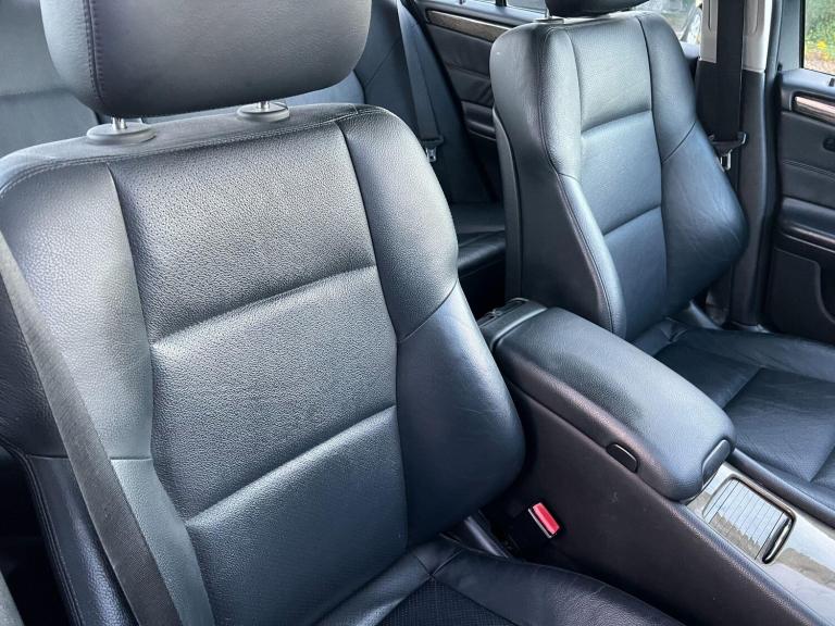 2006 Mercedes-Benz C Class 2.5 C230 Avantgarde SE 7G-Tronic 4dr SALOON Petrol Automatic