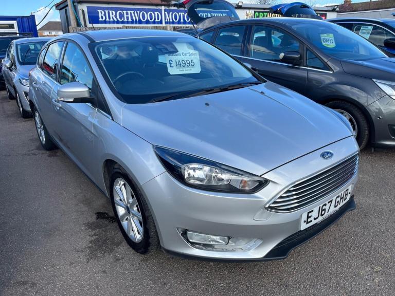 2017 Ford Focus 1.0T EcoBoost Titanium Euro 6 (s/s) 5dr HATCHBACK Petrol Manual