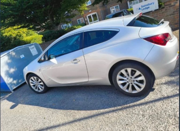 Vauxhall, ASTRA GTC, Hatchback, 2013, Manual, 1364 (cc), 3 doors