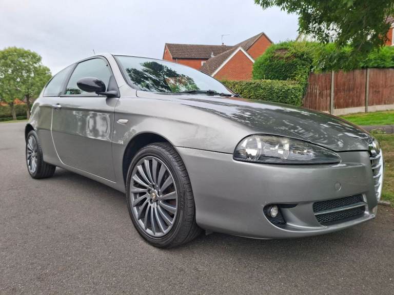 Alfa Romeo, 147, Hatchback, 2009, Manual, 1910 (cc), 3 doors