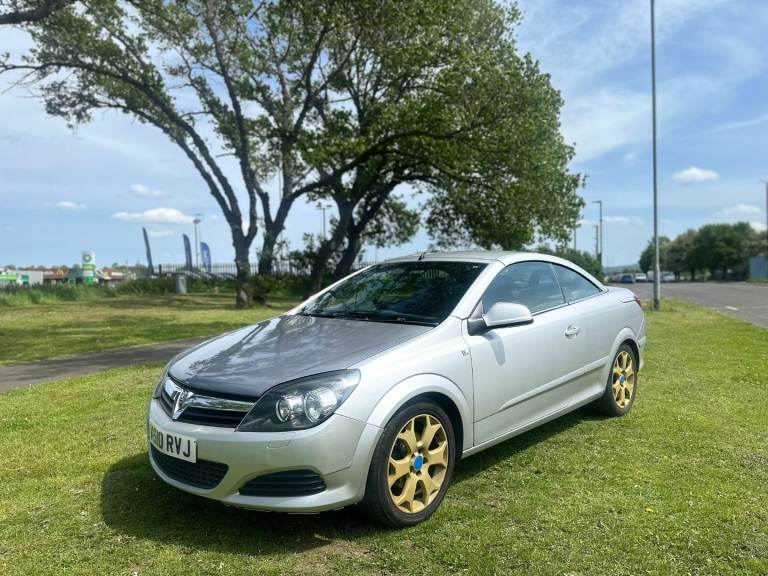 Vauxhall, ASTRA, Convertible, 2010, Manual, 1598 (cc), 3 doors