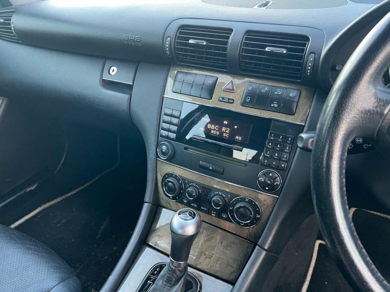 2006 Mercedes-Benz C Class 2.5 C230 Avantgarde SE 7G-Tronic 4dr SALOON Petrol Automatic