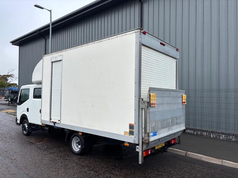 2017 (17) NISSAN CABSTAR 3.0 DCI CREW CAB LUTON BOX VAN + TAILLIFT TWIN WHEEL