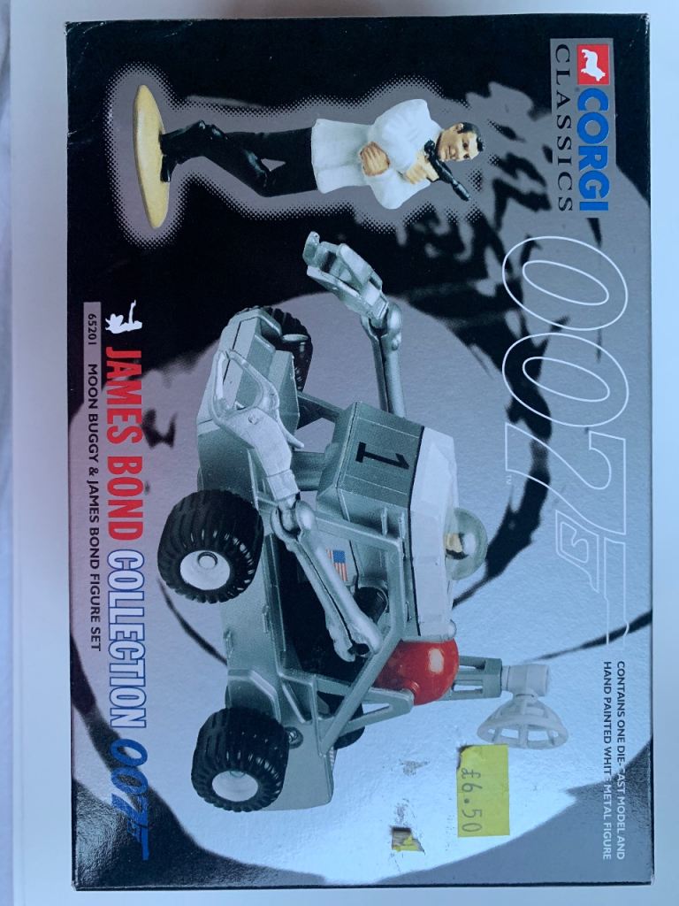 Corgi Classics James Bond 007 Moon Buggy & Figure Set - New
