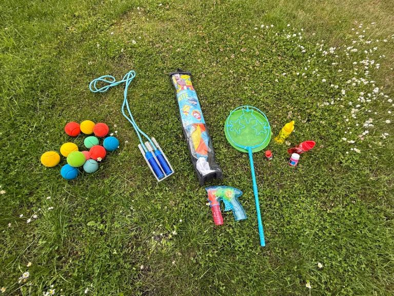 Kids Outdoor Play Bundle – Kite, Foam Balls, Bubbles & Skipping Rope