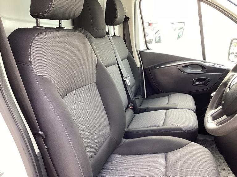 2021 Renault Trafic dCi ENERGY 30 Business+ LWB L/R Euro 6 LWB Panel Van Diesel Manual