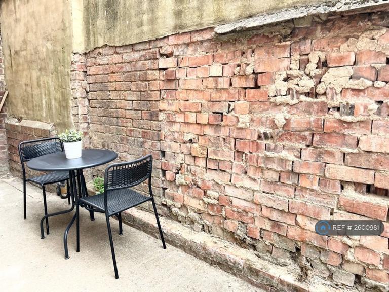 1 bedroom in Stockley Street, Northampton, NN1 (#2600981)