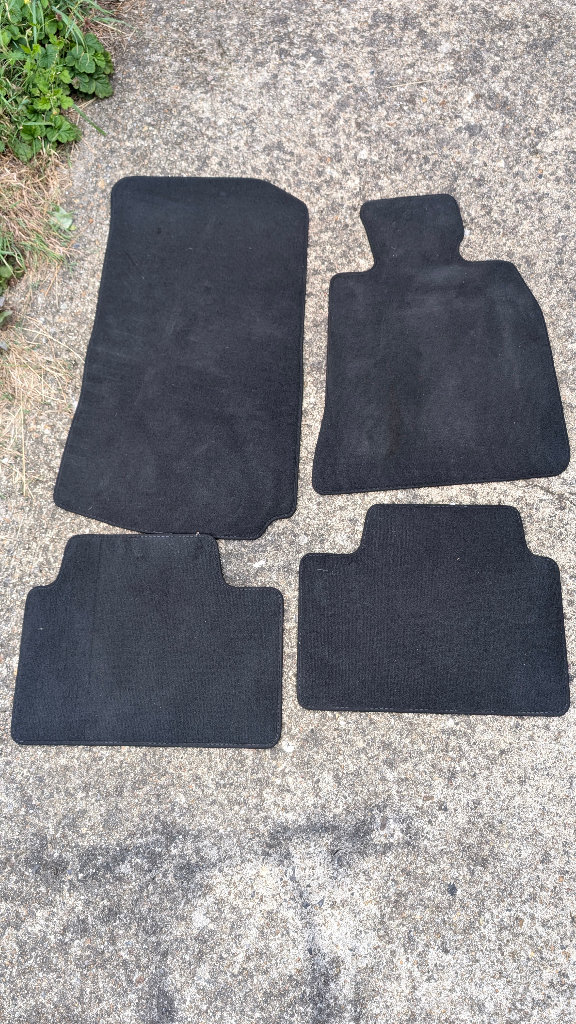 Cover mat BMW 3 model 74 plate 