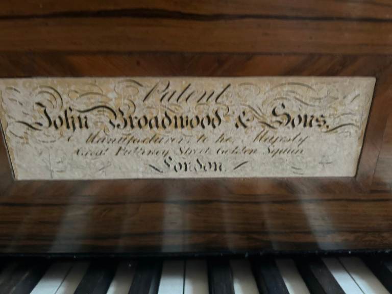 Antique John Broadwood & Sons Piano - Rosewood – Good Condition